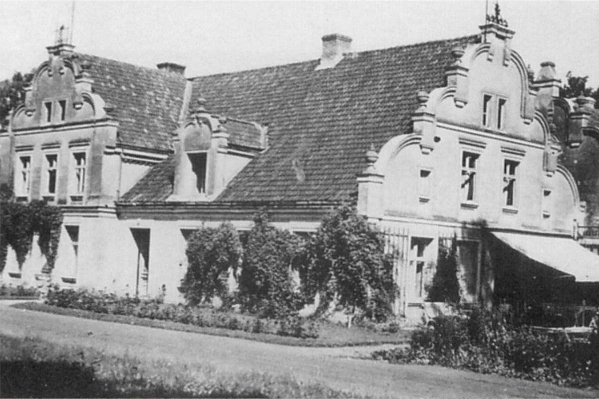 pałac w Wopławkach 1900-1945